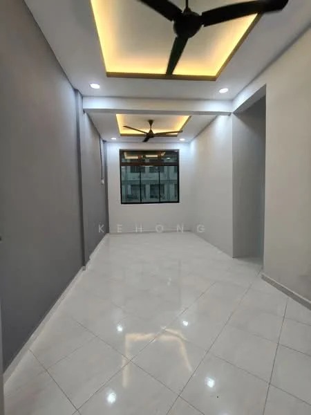 Room features: white painted walls, grey accent wall, polished ceramic tile flooring, tray ceiling with recessed lighting, 2-blade ceiling fan, floor-to-ceiling window, natural light from window, open layout; style: modern.