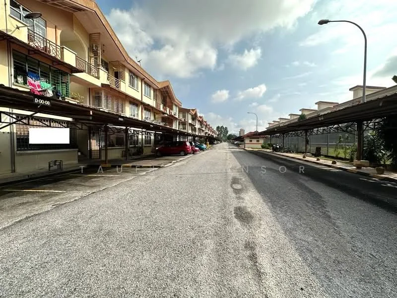 Exterior type: linked terrace house; features: two-storey linked terrace houses, covered car porches, asphalt road, street lighting, manicured landscaping, parking spaces, front yards, residential area, surrounded by greenery; style: modern.