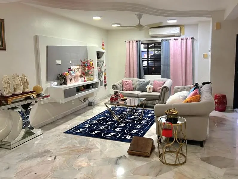 Living features: marble flooring, white painted walls, tray ceiling, 5-blade ceiling fan with light, sofa with decorative cushions, coffee table with metallic base, area rug with geometric pattern, TV console with decorative items, wall-mounted TV, curtains in pink, decorative figurines on console, wall-mounted shelf with decorative items; style: modern.