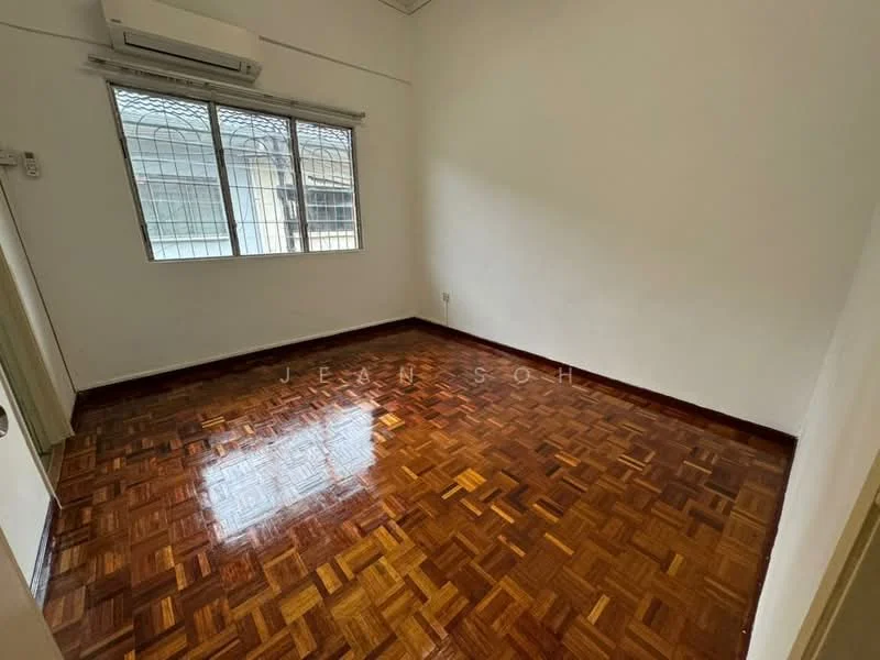 Room features: wooden flooring, white painted walls, floor-to-ceiling windows, window with metal grille, 1 wall-mounted split AC.