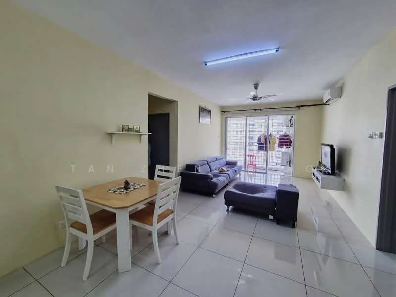 Living features: light grey fabric sofa, 3-seater sofa, 2-seater sofa, white dining table, 4 white dining chairs, wall-mounted TV, TV console, recessed ceiling lights, ceiling fan, large sliding glass door, white tiled flooring, cream painted walls; style: modern; view: city.