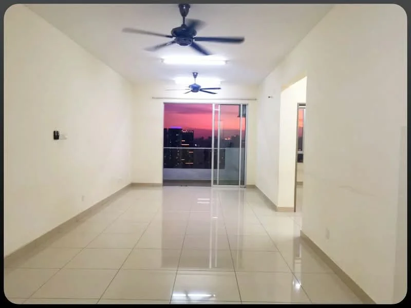 Living features: white painted walls, glossy ceramic tile flooring, 2 ceiling fans, floor-to-ceiling sliding glass door, city skyline view, recessed downlights, neutral color scheme, open layout; style: modern; view: city.