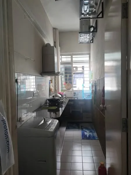 Kitchen features: single-bowl stainless-steel sink, chrome pull-down faucet, granite countertop, wall-mounted range hood, built-in oven, freestanding washing machine, ceramic tile flooring, white tiled walls, window with sheer curtains, kitchen cabinets, colorful area rug; style: modern.