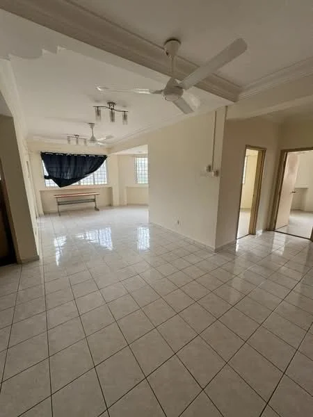 Living features: white painted walls, glossy ceramic tile flooring, tray ceiling, 5-blade ceiling fan, recessed downlights, large windows with black curtains, open layout, natural light, neutral color palette; style: modern.