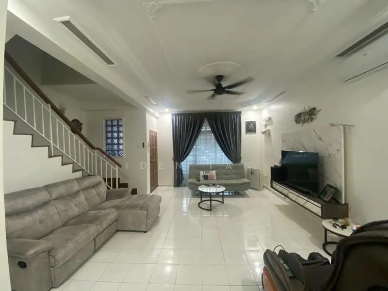 Living features: white painted walls, glossy white tile flooring, 5-blade ceiling fan with light, sofa in grey fabric, coffee table, TV console, wall-mounted TV, decorative wall with marble finish, curtains in dark grey, large window with sheer curtains, staircase with wooden railing; style: modern.