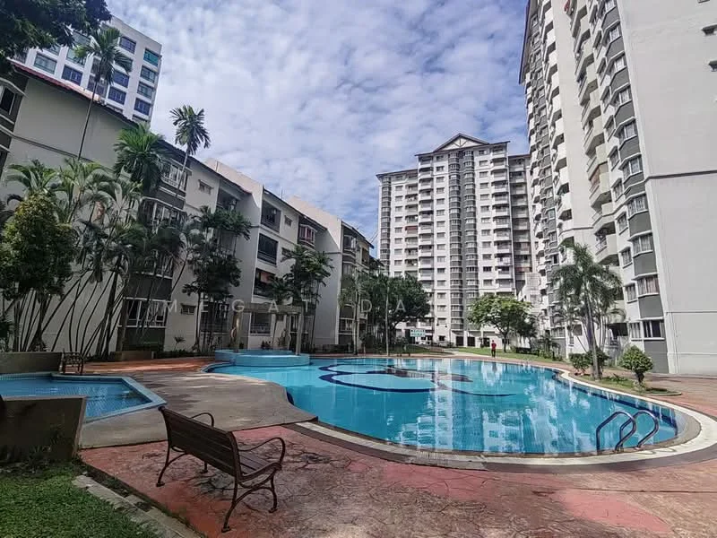 Exterior type: mid-rise condominium; features: swimming pool, pool deck with loungers, landscaped garden, mature palm trees, surrounding residential buildings, concrete pathway, manicured lawn; style: modern.