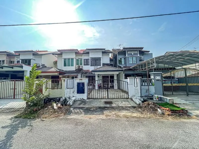 Exterior type: linked terrace house; features: two-storey building, white painted facade, grey tiled roof, front porch with carport, manicured lawn, fenced front yard, multiple air conditioning units visible, paved driveway, gated entry, surrounded by residential neighborhood; style: modern.