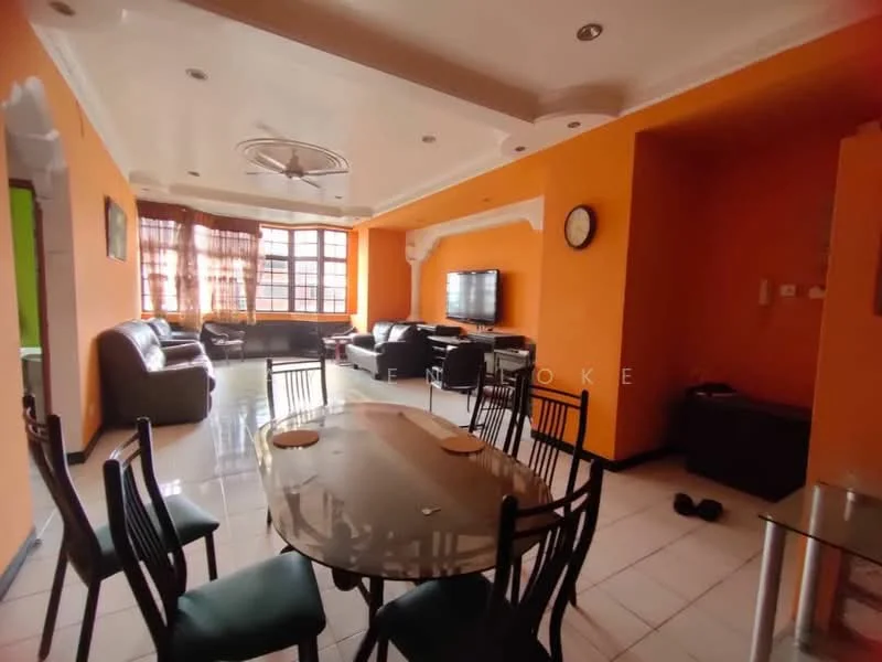 Living features: orange painted walls, white ceiling with crown moulding, 5-blade ceiling fan with light, large windows with sheer curtains, black leather sofa set, glass coffee table, wall-mounted TV, decorative wall clock, tile flooring, area rug, dining table with glass top and black chairs; style: modern.