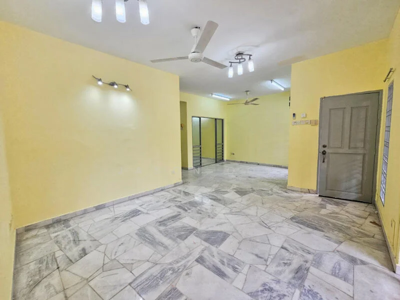 Living features: marble tile flooring, yellow painted walls, 5-blade ceiling fan, recessed downlights, wall-mounted light fixtures, sliding glass door, window with grille, door with handle.