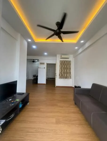 Living features: laminate flooring, white painted walls, tray ceiling with LED strip lighting, 5-blade ceiling fan, wall-mounted TV, sofa in grey fabric, window with sheer curtains, open layout to dining area; style: modern.