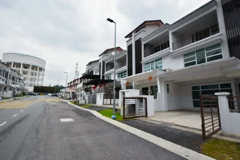 Exterior type: linked terrace house; features: white painted facade, black accent panels, two-storey structure, covered car porch, manicured lawn, paved walkway, street lighting, surrounding greenery, adjacent to main road, modern architectural design; style: modern.