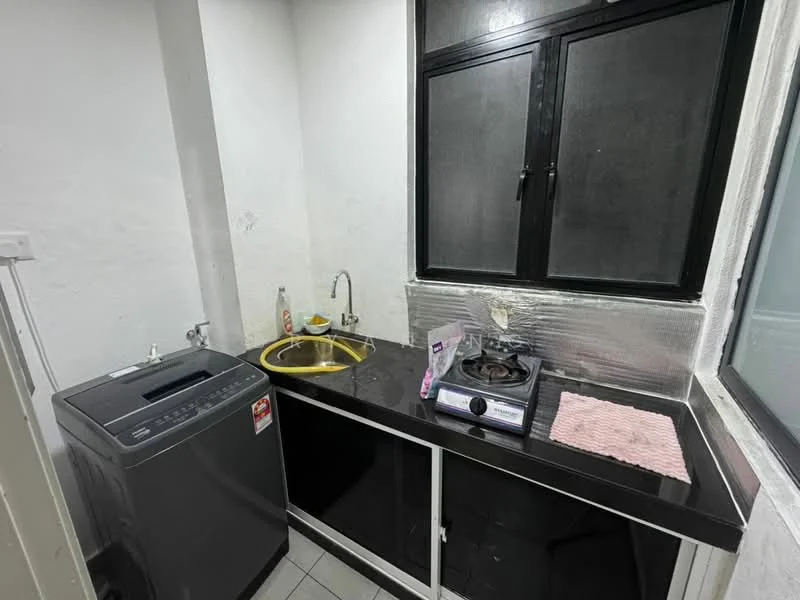 Kitchen features: black granite countertop, single-bowl stainless-steel sink, chrome faucet, built-in gas stove, washing machine, white painted walls, grey tiled flooring, window with black frame; style: modern.