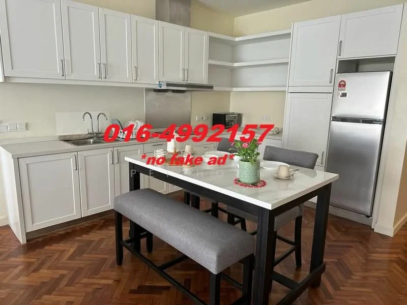 Kitchen features: white shaker cabinets, stainless-steel single-bowl sink, chrome pull-down faucet, granite countertop, built-in oven, stainless-steel fridge, open shelving, wooden dining table with grey upholstered stools, herringbone patterned wooden flooring, wall-mounted range hood, microwave, decorative table setting; style: modern.