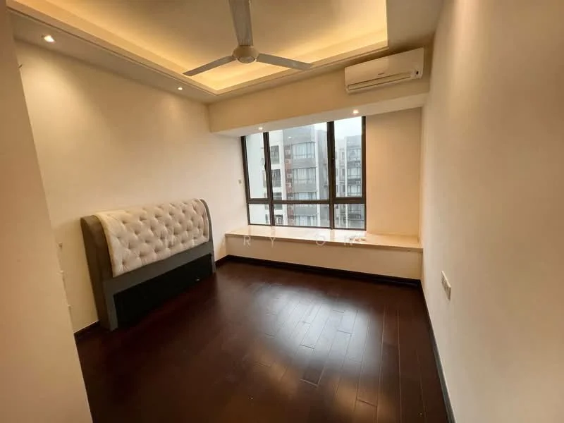 Bedroom features: wooden flooring, white painted walls, tray ceiling with recessed lighting, 5-blade ceiling fan, wall-mounted split AC, large window with city view, upholstered headboard, built-in window seat; style: modern; view: city.