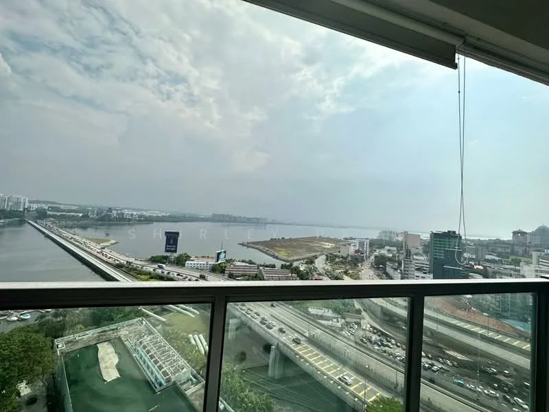 Room view: city.