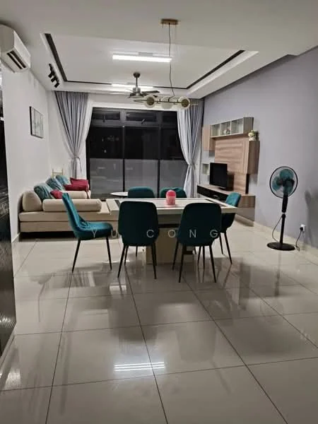 Living features: cream painted walls, grey accent wall, white ceiling with recessed lighting, 5-blade ceiling fan with light, floor-to-ceiling windows, light-coloured tiled flooring, L-shape sectional sofa in beige, coffee table, 6-seater dining table, upholstered dining chairs in teal, TV console, wall-mounted TV, decorative wall shelving, area rug; style: modern; view: city.