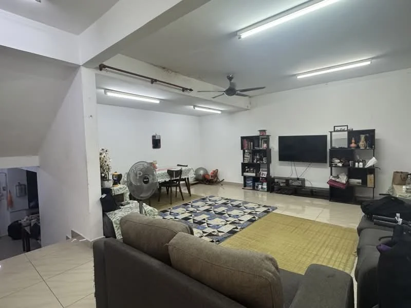 Living features: grey fabric sofa, 3-seater sofa, coffee table, area rug with geometric pattern, wall-mounted TV, TV console, ceiling fan, recessed lighting, tile flooring, white painted walls; style: modern. Dining features: dining table for four, wooden dining chairs; style: modern.