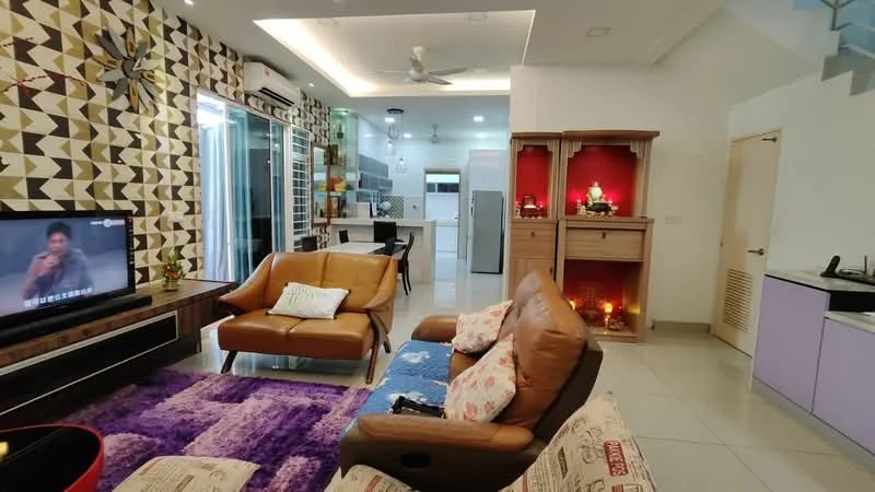 Living features: 3-seater leather sofa in brown, 2-seater fabric sofa with printed upholstery, coffee table, wall-mounted TV, area rug with purple color, decorative wall with geometric pattern, ceiling fan, recessed downlights, sliding glass door, built-in shelving unit with decorative items, tile flooring, white painted walls; style: modern. Kitchen features: open kitchen layout, white cabinetry, stainless-steel sink, built-in oven, freestanding range oven, grey backsplash, countertop with space for appliances, tile flooring; style: modern.