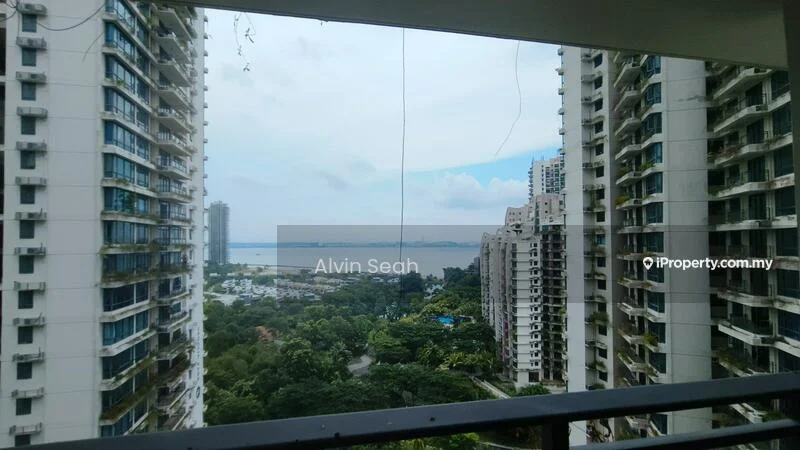 Room view: sea.