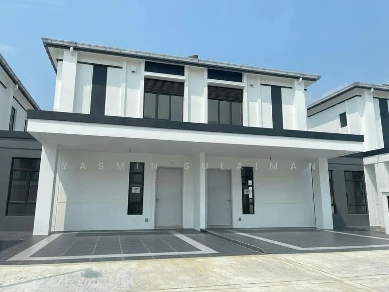 Exterior type: semi-detached house; features: white painted facade, grey accent panels, flat roof, two-storey, large windows, double main entrance doors, porch area with tiled flooring, manicured driveway, concrete wall, modern architectural design; style: modern.