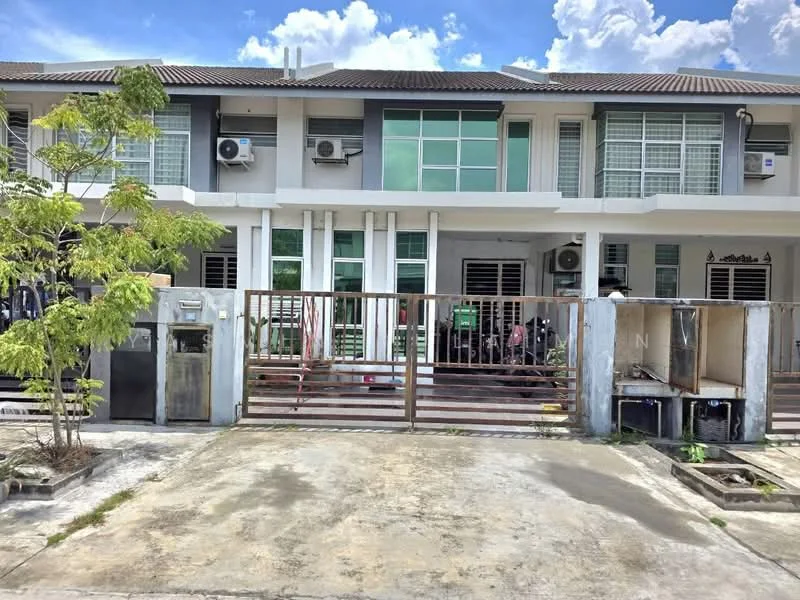 Exterior type: linked terrace house; features: two-storey building, glass windows, white painted facade, metal gate, concrete driveway, air conditioning units visible, front porch area, manicured shrubs, outdoor seating area, balconies on upper floor; style: modern.