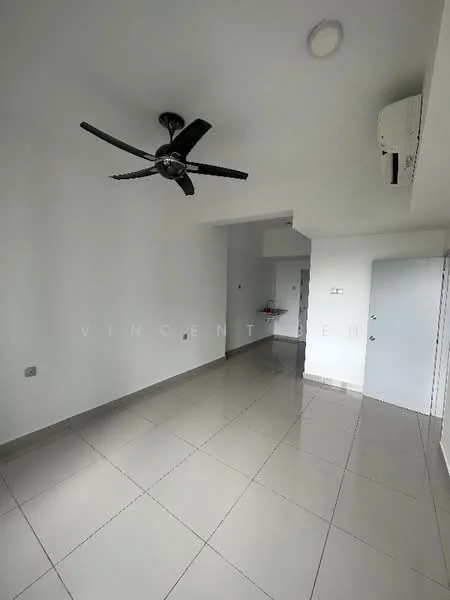 Room features: white painted walls, glossy ceramic tile flooring, 5-blade ceiling fan, wall-mounted split AC, single door, recessed ceiling light; style: modern.