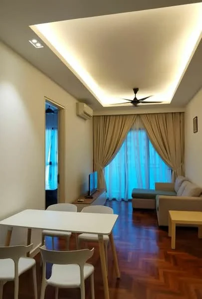 Living features: wooden flooring, cream painted walls, tray ceiling with recessed lighting, 5-blade ceiling fan, floor-to-ceiling windows with sheer curtains, sofa in light grey, TV console, wall-mounted TV, dining table with white surface, 4 white dining chairs, decorative wall art; style: modern.