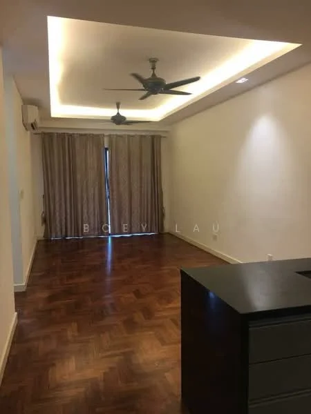 Living features: parquet wood flooring, white painted walls, tray ceiling with recessed lighting, 2-blade ceiling fan, floor-to-ceiling sliding glass door, sheer curtains, wall-mounted air conditioning unit, dark kitchen island with storage; style: modern.