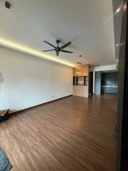 Living features: wooden flooring, 5-blade ceiling fan, recessed LED downlights, white painted walls, built-in cabinetry, open layout, large windows, neutral color palette; style: modern.