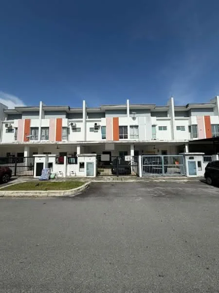Exterior type: linked terrace house; features: two-storey building, white painted facade, orange accent panels, balconies on upper floor, metal railing on balconies, multiple air conditioning units visible, front yard with grass, paved driveway, parking spaces visible, gated entrance, clear blue sky in background; style: modern.