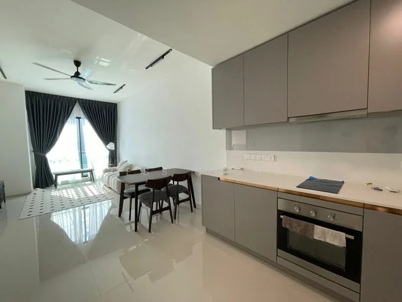 Kitchen features: grey cabinetry, stainless-steel oven, white countertop, built-in sink, recessed lighting, ceramic tile flooring; style: modern. Living features: 3-seater fabric sofa in beige, wooden dining table with 4 chairs, floor-to-ceiling windows, blackout curtains, ceiling fan, area rug with geometric pattern, TV console, decorative lamp; style: modern; view: city.