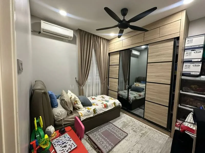 Bedroom features: queen-size bed, upholstered headboard, bedside table, 3-blade ceiling fan, 1 wall-mounted split AC, built-in wardrobe with sliding mirror doors, cream painted walls, light grey area rug, decorative throw pillows, curtains, children's play area with toys, wall-mounted storage boxes; style: modern.