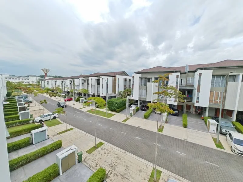 Exterior type: linked terrace house; features: two-storey linked terrace houses, manicured lawns, paved driveway, green hedges, modern facade with white and grey cladding, car parking spaces, street lighting, surrounding greenery, cloudy sky, urban residential setting; style: modern.
