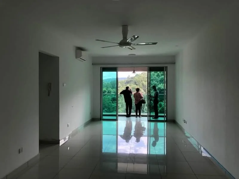 Living features: white painted walls, polished tile flooring, 5-blade ceiling fan, floor-to-ceiling windows, sliding glass door, mountain view, air conditioning unit on wall, recessed downlights; style: modern; view: mountain.