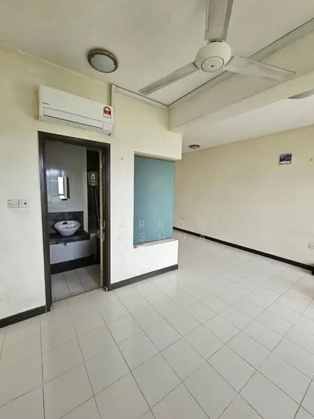 Room features: white painted walls, ceiling fan, wall-mounted split AC, tile flooring, doorway leading to bathroom, window, light fixture, neutral color scheme; style: modern.