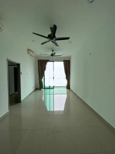 Living features: white painted walls, glossy tile flooring, 5-blade ceiling fan, floor-to-ceiling sliding glass door, sheer curtains, recessed downlights, air conditioning unit, open layout; style: modern.