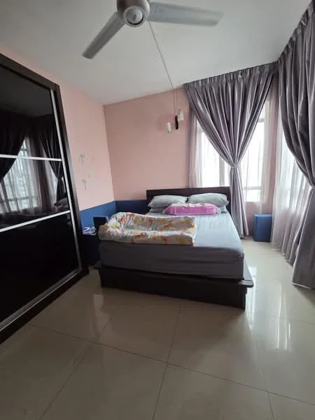 Bedroom features: queen-size bed, upholstered headboard, bedding with floral pattern, 2 bedside pillows, floor-to-ceiling windows, sheer curtains, dark wood wardrobe with mirrored doors, ceiling fan, light fixture, cream tiled flooring, pink painted walls, blue accent wall; style: modern.