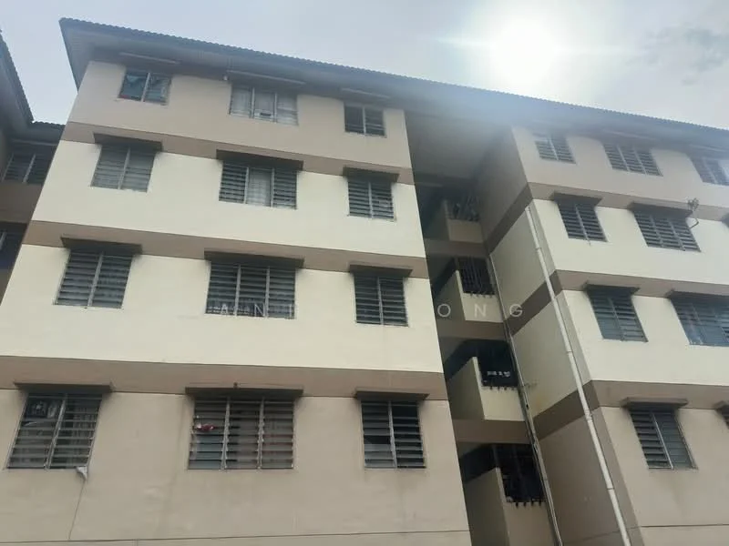 Exterior type: low-rise apartment block; features: cream painted facade, grey painted facade, horizontal window grills, multiple storeys, flat roof, visible balconies; style: modern.
