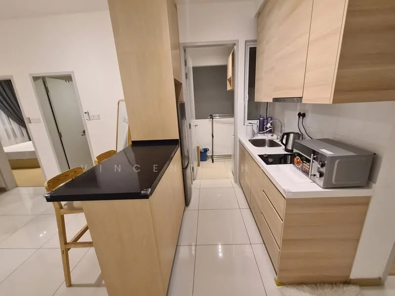 Kitchen features: white painted walls, glossy tile flooring, black granite countertop, light wood cabinetry, stainless-steel fridge, built-in microwave, electric kettle, toaster, single-bowl stainless-steel sink, chrome pull-down faucet, 4-burner gas hob, exhaust hood, bar stools, open layout, recessed downlights; style: modern.