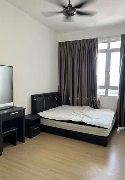 Bedroom features: queen-size bed, upholstered headboard, bedside table, mirror on dresser, floor-to-ceiling windows, brown curtains, light wood flooring, ceiling fan; style: modern.