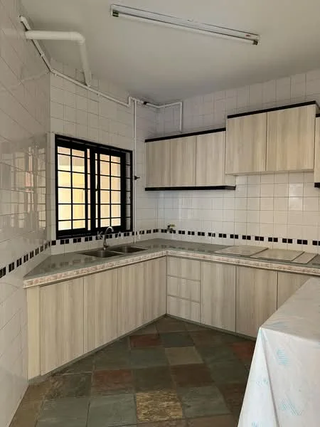 Kitchen features: L-shaped countertop, single-bowl stainless-steel sink, chrome pull-down faucet, light wood cabinetry, white tiled walls, black and white tile backsplash, slate tile flooring, window with black grille, fluorescent ceiling light; style: modern.