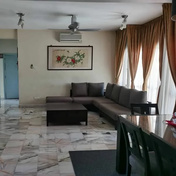 Living features: 3-seater fabric sofa in grey, coffee table, area rug, floor-to-ceiling windows, sheer curtains, ceiling fan, marble tile flooring, wall-mounted split AC, framed artwork, decorative mirror; style: modern.