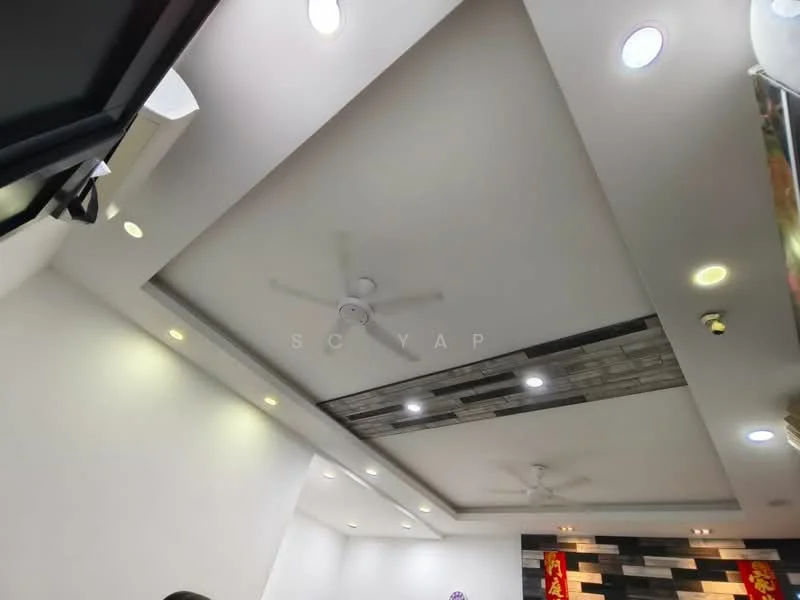 Room features: tray ceiling, recessed downlights, ceiling fan, white painted walls, accent wall with stone cladding; style: modern.