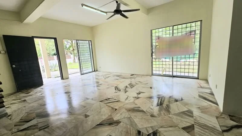Living features: marble flooring, white painted walls, 5-blade ceiling fan, floor-to-ceiling windows, sliding glass door, double-door entry, natural light from windows, open layout; view: garden.
