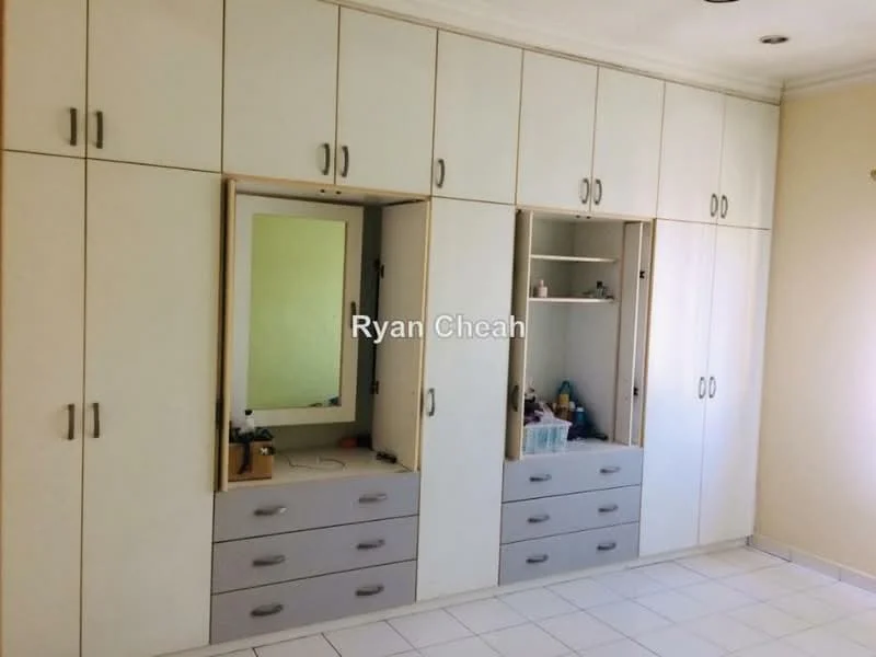 Bedroom features: built-in wardrobe with sliding doors, white cabinetry, grey drawer fronts, mirror on wardrobe, white tiled flooring, neutral wall color, ceiling with recessed lighting, window with blinds; style: modern.