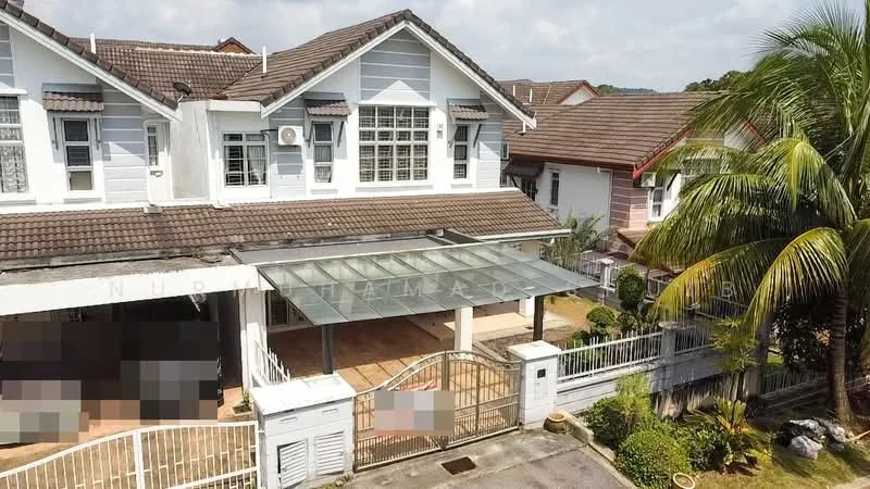 Exterior type: linked terrace house; features: white painted facade, pitched tile roof, covered car porch, manicured lawn, paved walkway, palm trees, fence with gate, multiple storeys, large windows, balconies on upper floors; style: modern.