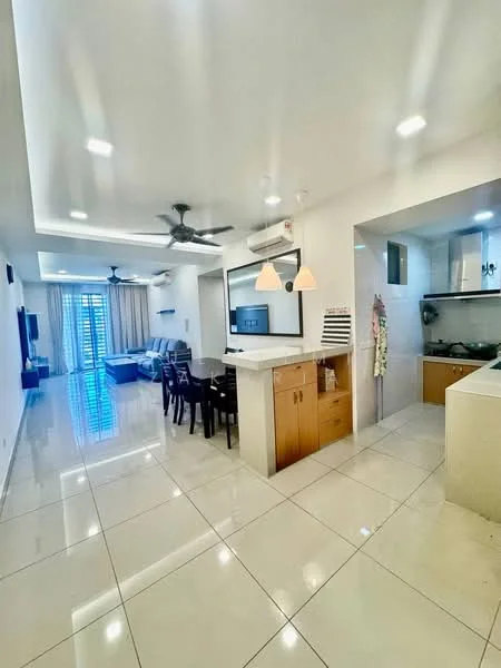 Living features: white painted walls, glossy tile flooring, 5-blade ceiling fan with light, recessed downlights, sofa in blue fabric, coffee table, TV console, wall-mounted TV, dining table for 6, kitchen island with bar stools, kitchen cabinetry, built-in oven, stainless-steel sink, chrome pull-down faucet; style: modern. Kitchen features: white cabinetry, granite countertop, built-in microwave, stainless-steel range hood, 4-burner gas hob; style: modern.