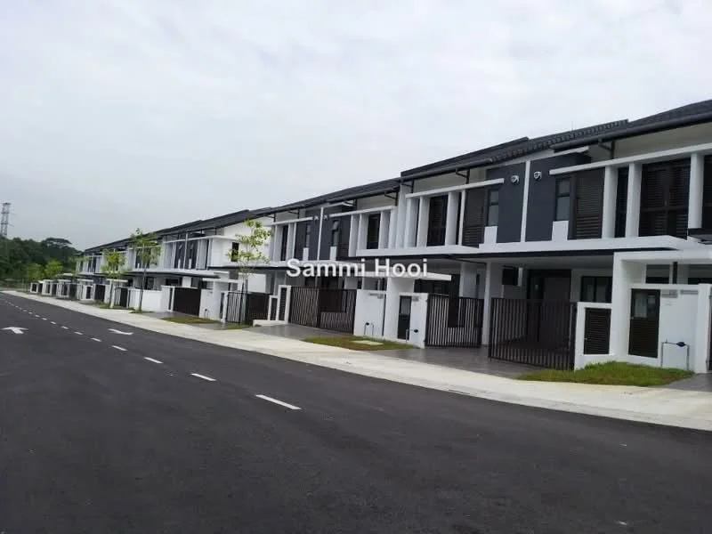 Exterior type: linked terrace house; features: two-storey building, grey painted facade, white trim, horizontal louvre screens, sliding glass doors, manicured lawn, paved driveway, street view, surrounded by greenery; style: modern.