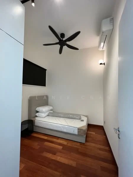 Bedroom features: wooden flooring, white painted walls, 5-blade ceiling fan, wall-mounted split AC, single bed frame, mattress, black bedside table, window with black frame; style: modern.