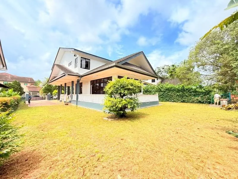 Exterior type: detached bungalow; features: manicured lawn, mature trees, paved driveway, covered porch, sloped roof, white painted facade, large windows, surrounded by greenery; style: modern.